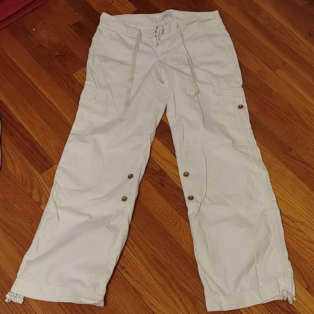 Summer weight pants that can be buttoned up